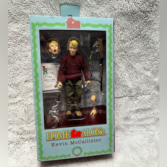 NECA Kevin McCallister Home Alone 8in Action Figure - Picture 1 of 5